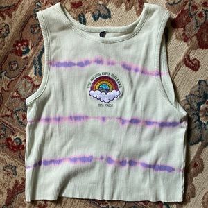 Graphic cropped tee